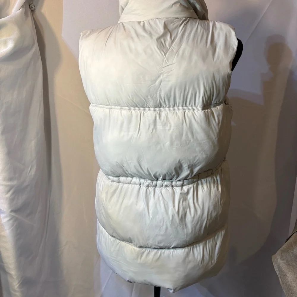 MARK EDWARDS STUDIO Women’s Puffer Vest Size L - Picture 7 of 13